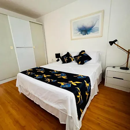 Flat no Leblon, 2 Quadras da Praia, Academia e Arrumação Diária na Rua Dias Ferreira by Tata-2